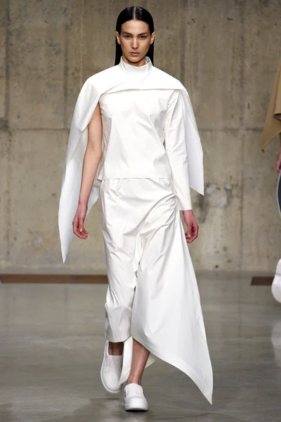Look 28